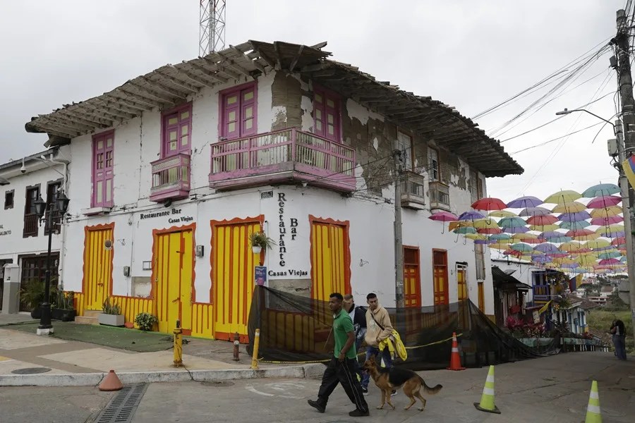 El corazón turístico del Eje Cafetero de Colombia busca recuperar a sus visitantes tras el terremoto