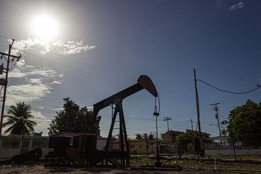 Trump dice que el petróleo de Venezuela comenzará a reponer las reservas de EE.UU. "muy pronto"