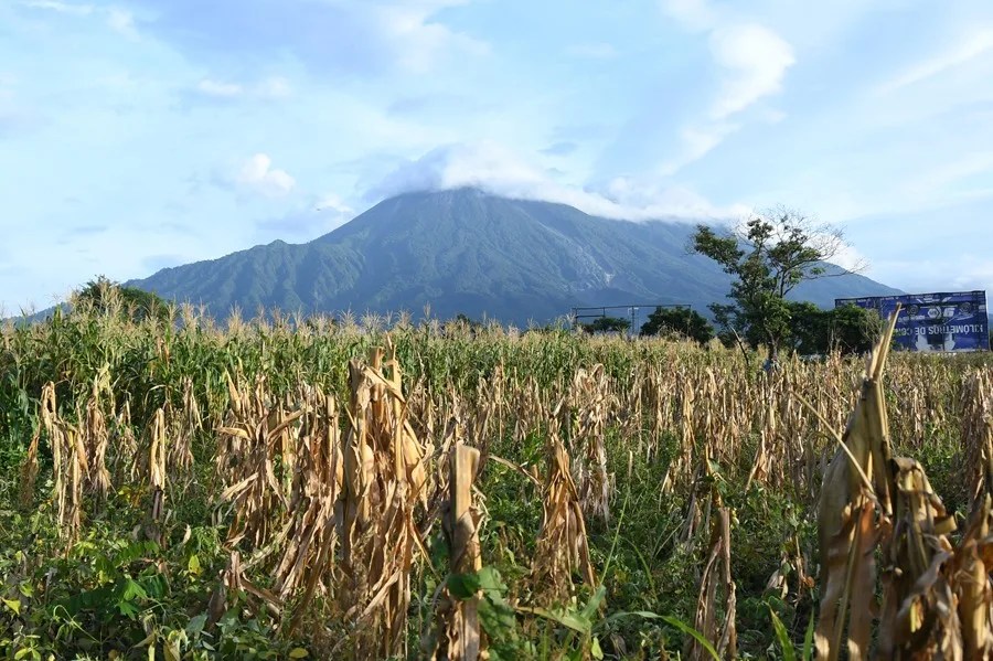El temor y la resignación de vivir en las faldas del volcán más activo de Centroamérica