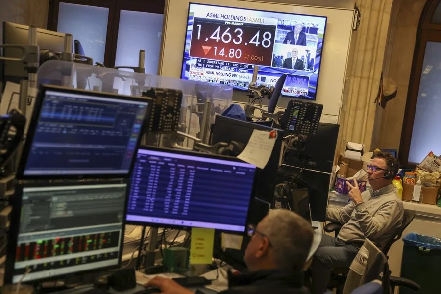 Wall Street abre en verde con récord de S&P 500 al avanzar Estados Unidos en un posible pacto sobre Ormuz