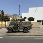 Imagen de un vehículo de Policía Militar en Ceuta
