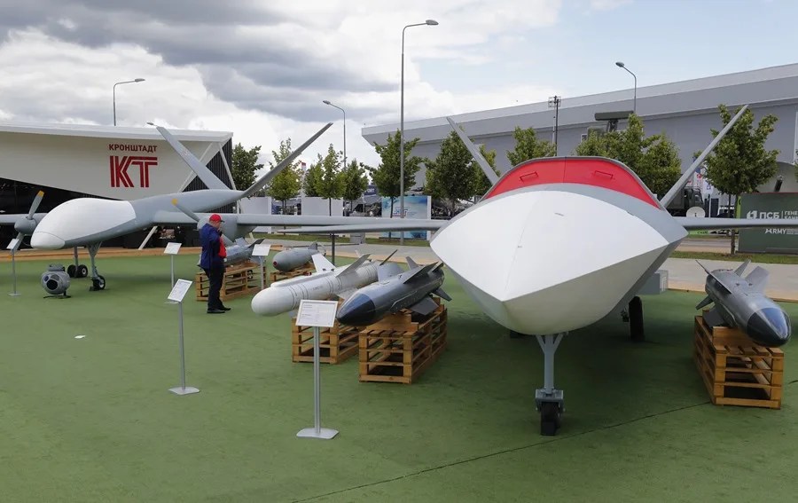RUSIA BASE DRONES