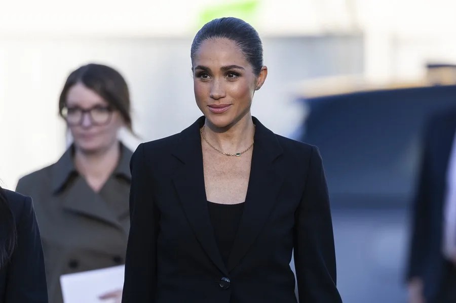 ENRIQUE MEGHAN REGRESAN REINO UNIDO