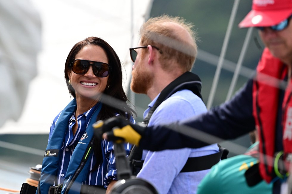 ENRIQUE MEGHAN REGRESAN REINO UNIDO