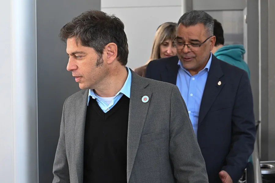El gobernador de Buenos Aires asegura que vivir en la Argentina de Milei "es un infierno"