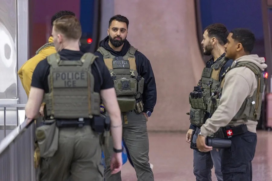 Nueva York veta la cooperación entre la Policía local y el ICE en casos migratorios civiles