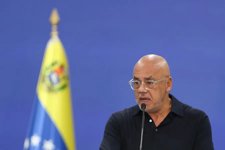 El chavismo y la oposición acuerdan discutir "derechos y garantías políticas" la próxima semana