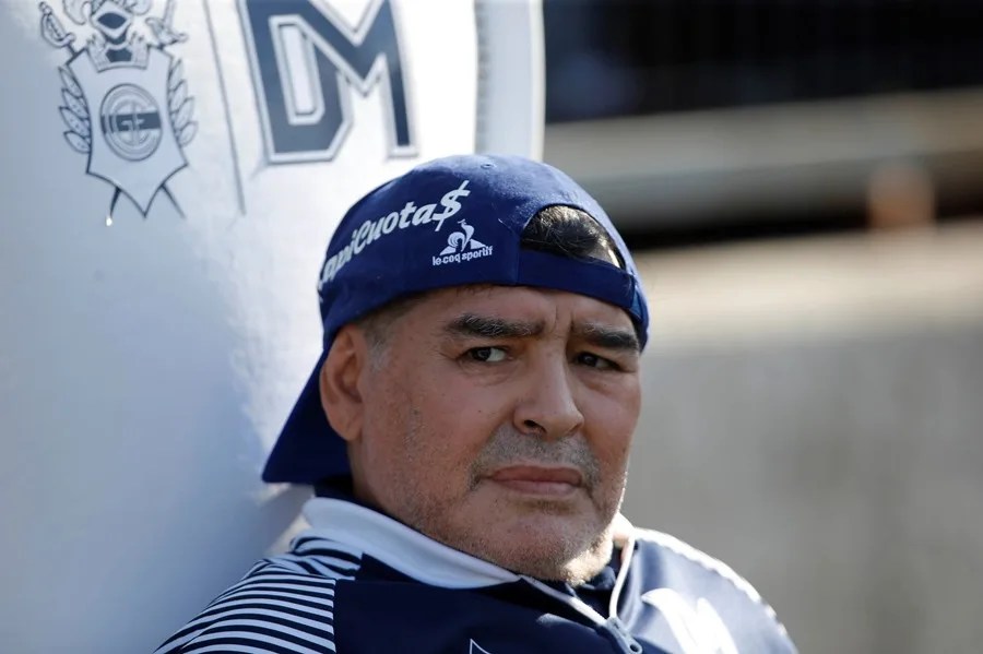 Los médicos de Maradona no actuaron ante las señales de una falla cardíaca, según un perito