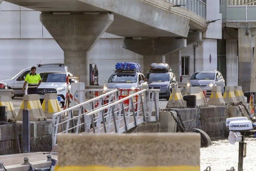 El paso fronterizo de Beni-Enzar continúa abierto de forma gradual y priorizando a los viajeros de la Operación Paso del Estrecho (OPE).