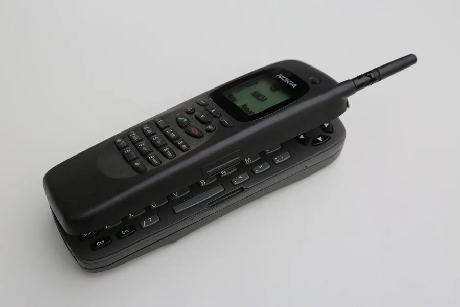 Nokia 9000 aniversario móvil