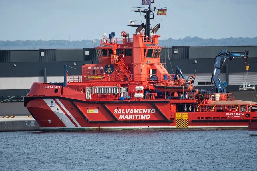 Vista de la embarcación de Salvamento Martítimo en Formentera