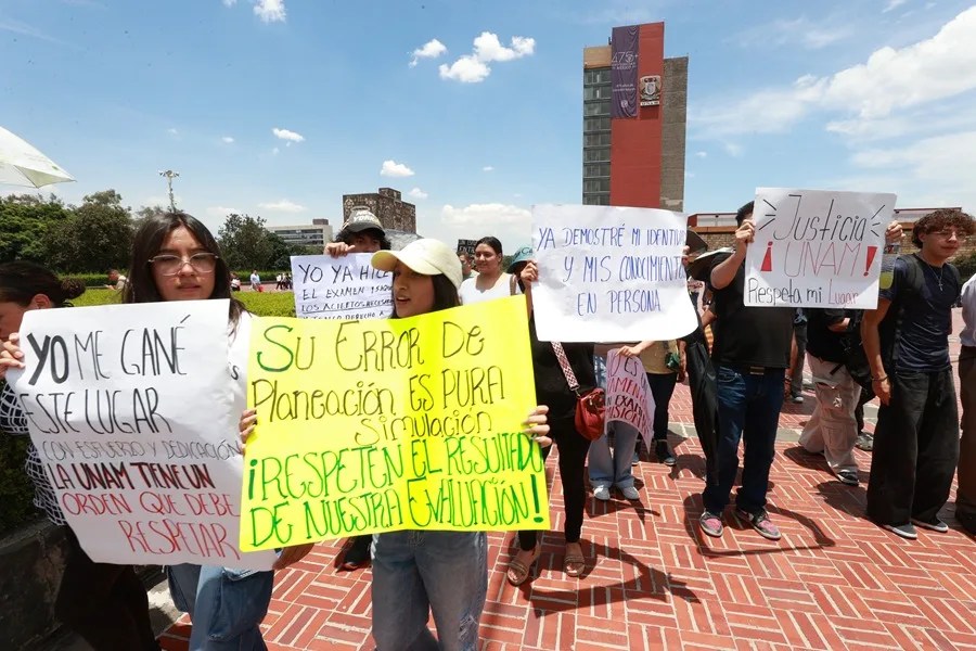 Fallas técnicas y ansiedad, los desafíos del nuevo examen de la UNAM en México tras las trampas con IA