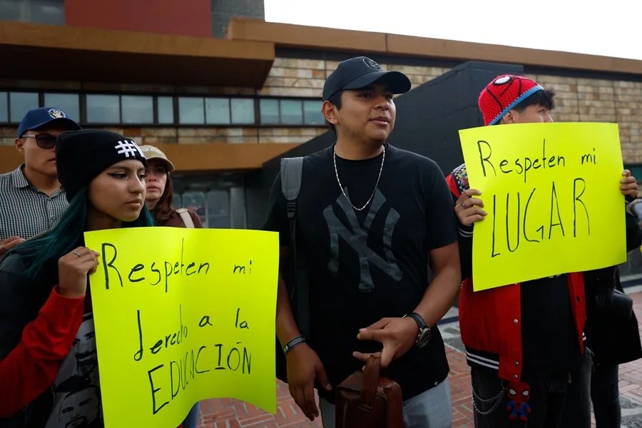 Siguen las quejas por la gestión del nuevo examen de la UNAM tras polémica por IA