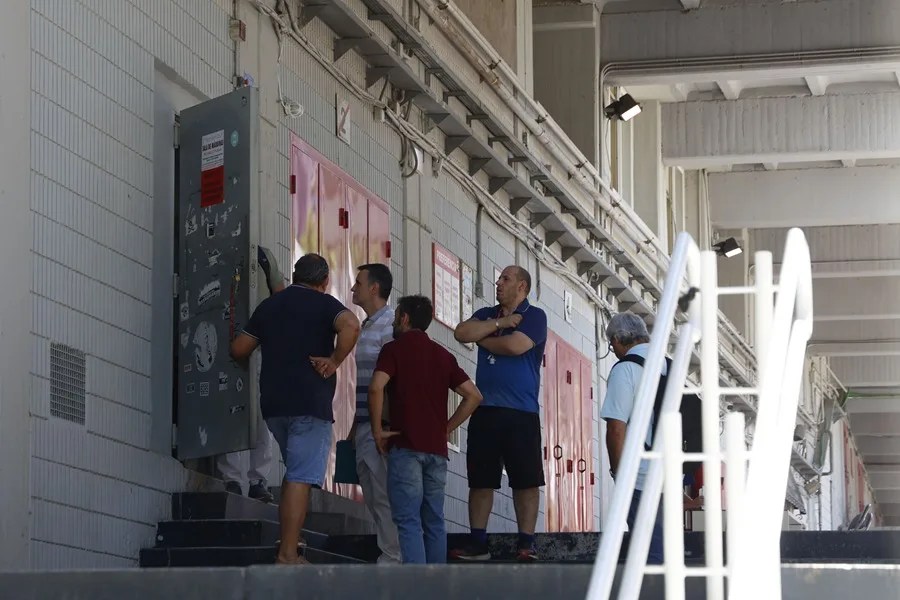 El Rayo Vallecano permitió este martes el acceso al Estadio de Vallecas a los técnicos de la Comunidad de Madrid encargados de evaluar el estado de las instalaciones.