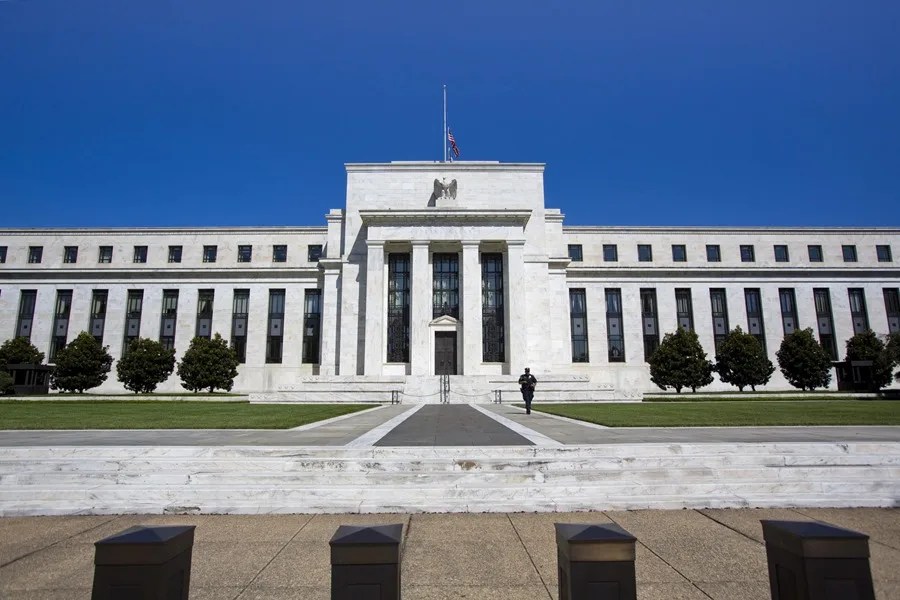 Varios miembros de la Fed creen que sería necesario subir los tipos si la inflación no cae