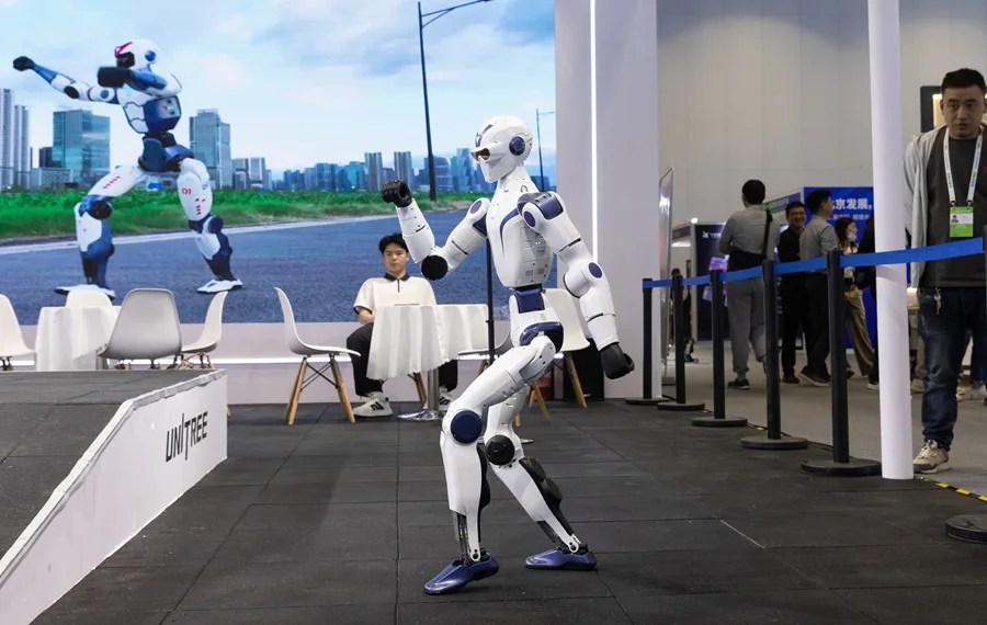 ROBOTS CHINOS
