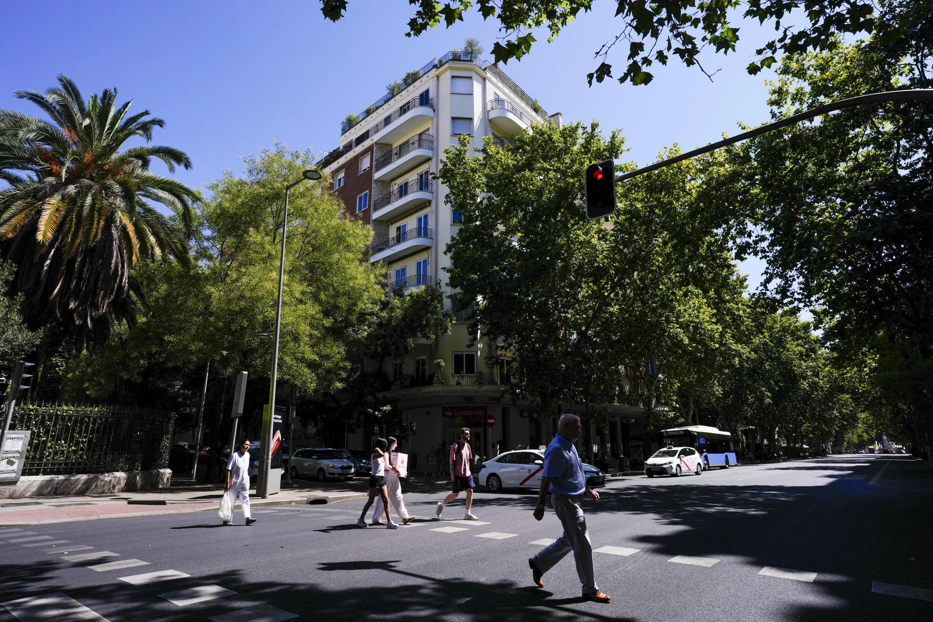 Vista del ático de Chamberí que Isabel Díaz Ayuso iba a utilizar como oficina provisional. EFE/Borja Sánchez Trillo