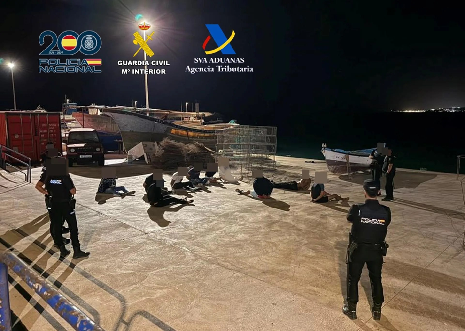 Uno de los momentos de la operación 'Babayaga' que tuvo lugar el pasado 11 de agosto en el muelle pesquero de Castillo del Romeral, en el sur de Gran Canaria. EFE/Guardia Civil /SOLO USO EDITORIAL/SOLO DISPONIBLE PARA ILUSTRAR LA NOTICIA QUE ACOMPAÑA (CRÉDITO OBLIGATORIO)