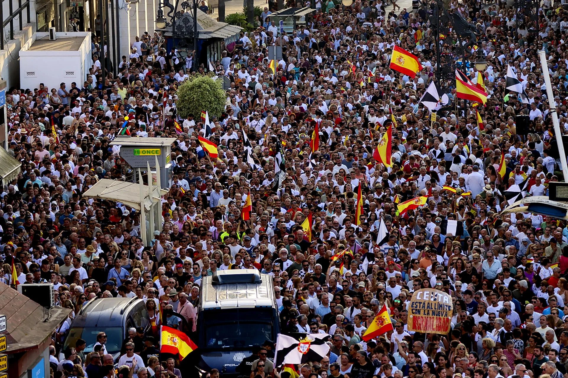 Thousands of Ceuta residents gathered in Ceuta’s Plaza de la Constitución for a demonstration organized by the city’s four religious communities under the slogan Enough is enough. Aug. 8, 2026. EFE/Reduan