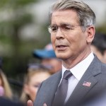 Bessent sugiere que Estados Unidos no atacará a Irán mientras aplica su "presión económica máxima"