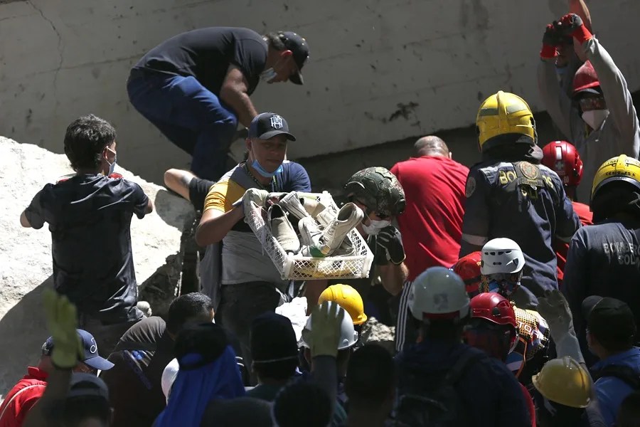 El Gobierno colombiano anuncia subsidios para las familias afectadas por el terremoto