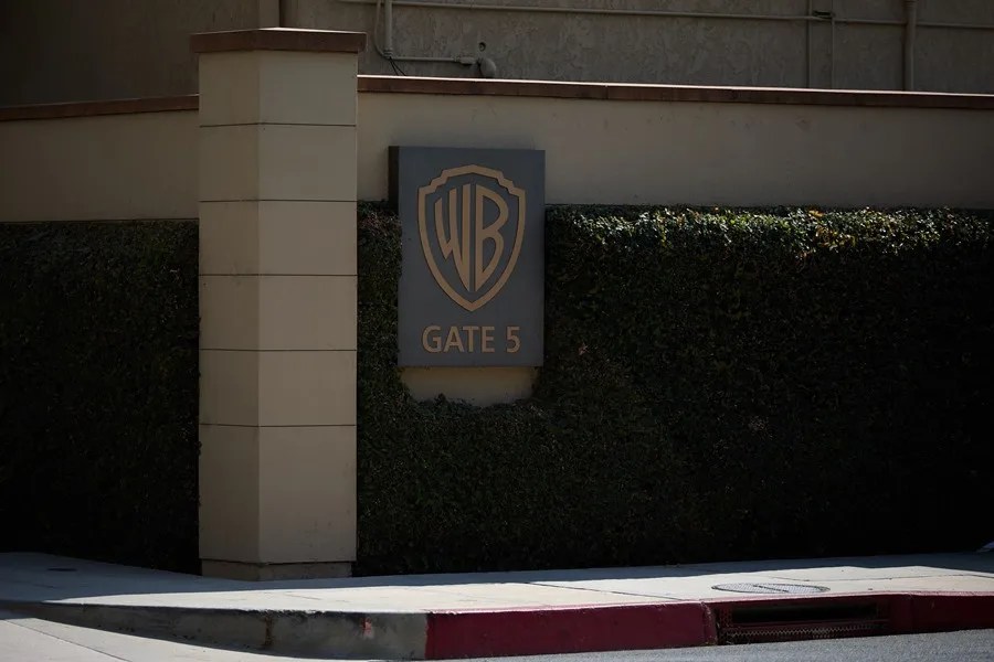 La fusión de Paramount y Warner podría costar 4.500 empleos en Hollywood, según un estudio