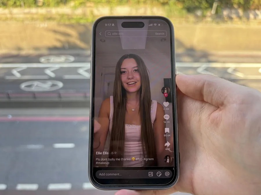 ADOLESCENTE TIKTOK