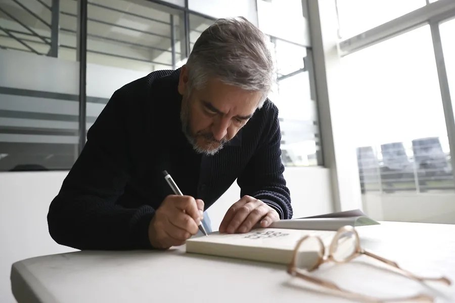'El gol de mi vida', más de 100 historias y dibujos de leyendas del fútbol mundial
