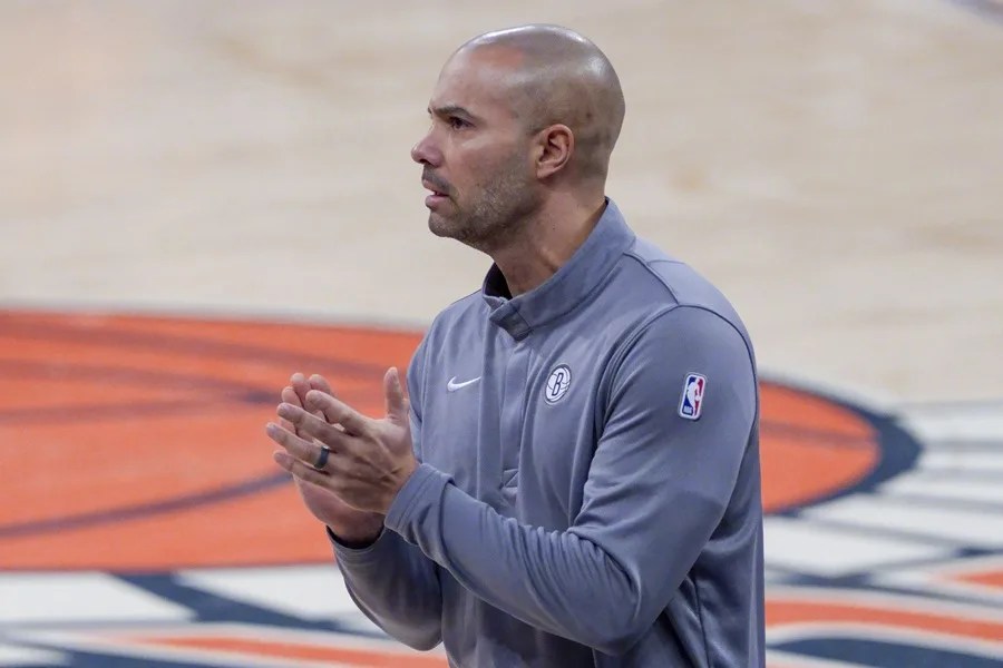 Jordi Fernández afronta con optimismo la nueva temporada de los Nets