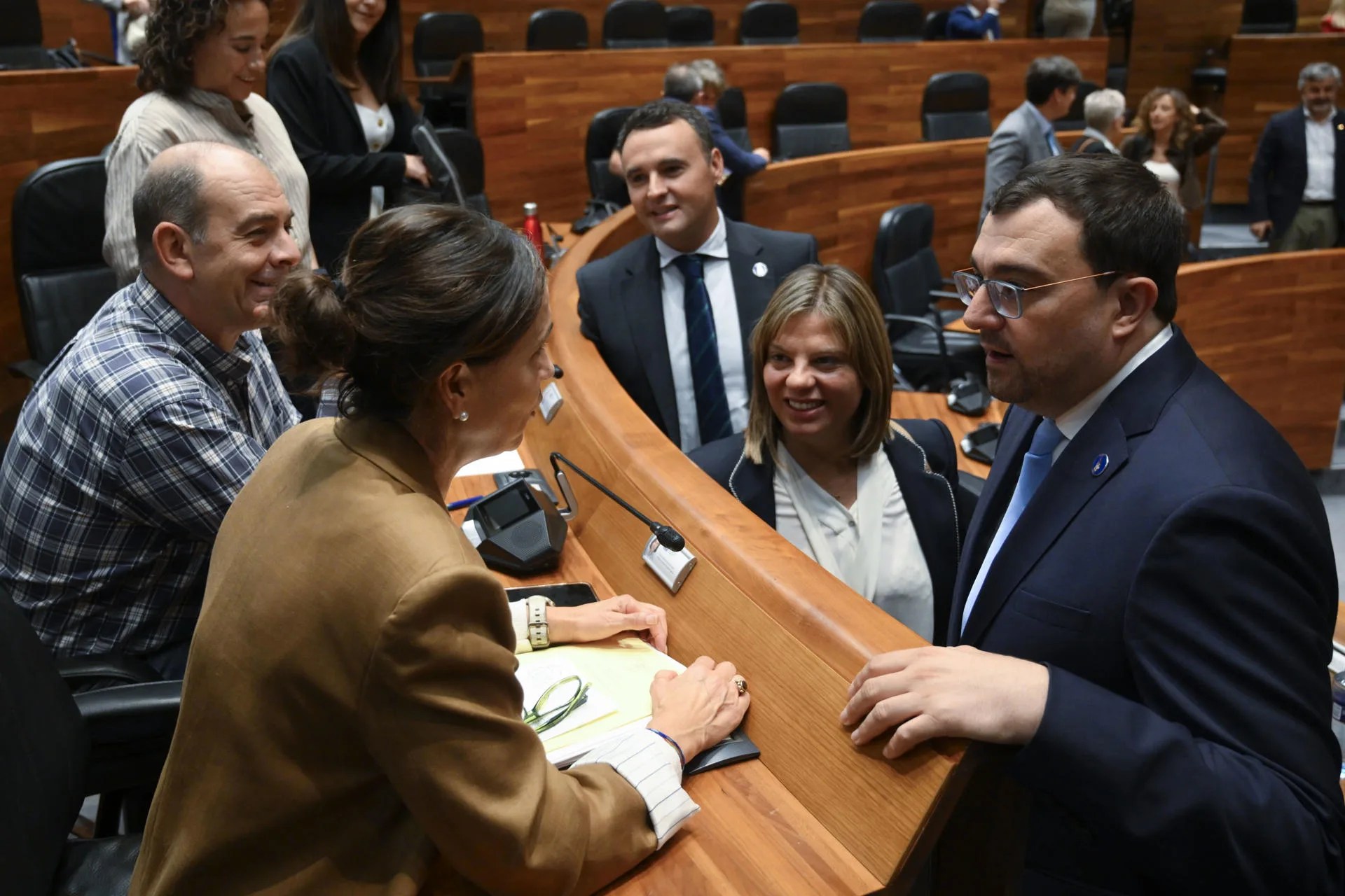 Barbón pide entendimiento en la izquierda para "salvar a Asturias de la involución"