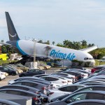 El avión de Amazon que se estrelló en Miami chocó con una furgoneta con siete pasajeros