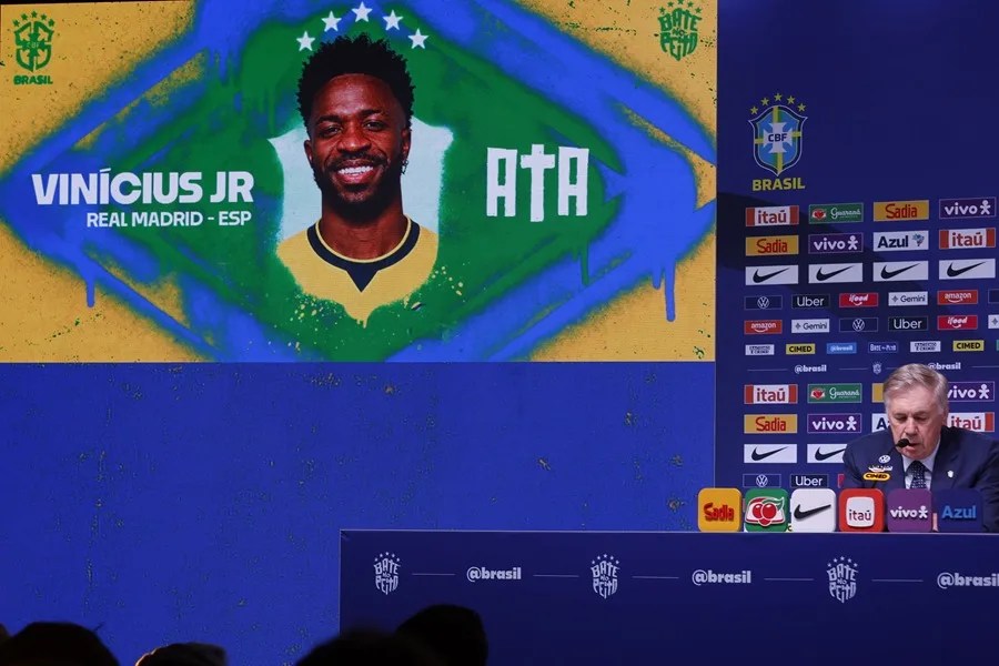 Ancelotti convoca ocho novatos para los amistosos de Brasil y dice estar listo tras el "decepcionante" Mundial