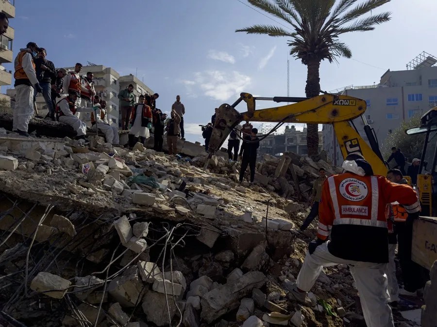 Investigación sobre los cadáveres hallados entre los escombros en Gaza