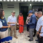 Colombia entrega las primeras viviendas donadas a familias afectadas por el terremoto