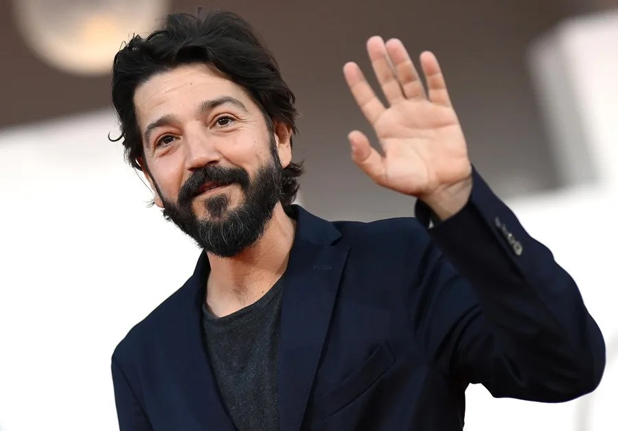 Diego Luna lleva al Festival de Toronto su mirada sobre la inmigración mexicana en España