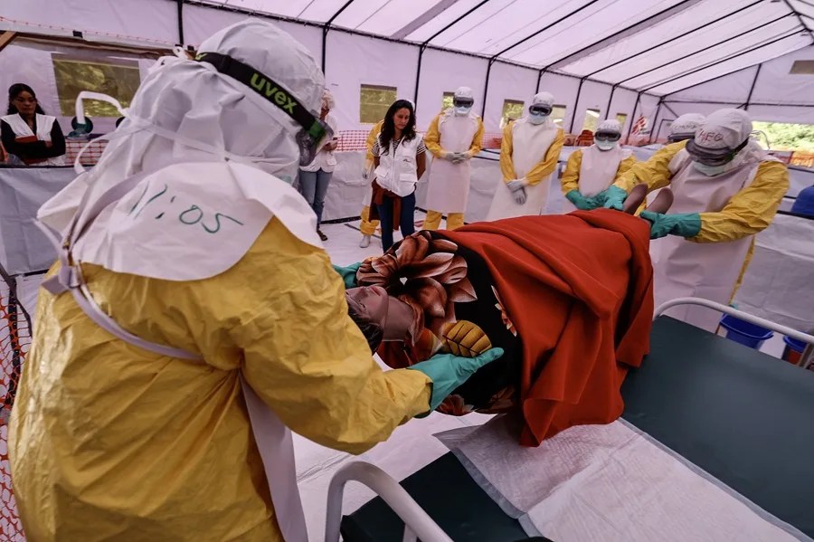 La RD del Congo supera los 8.000 casos confirmados de ébola y se acerca a los 4.000 muertos 2 La RD del Congo supera los 8.000 casos confirmados de ébola