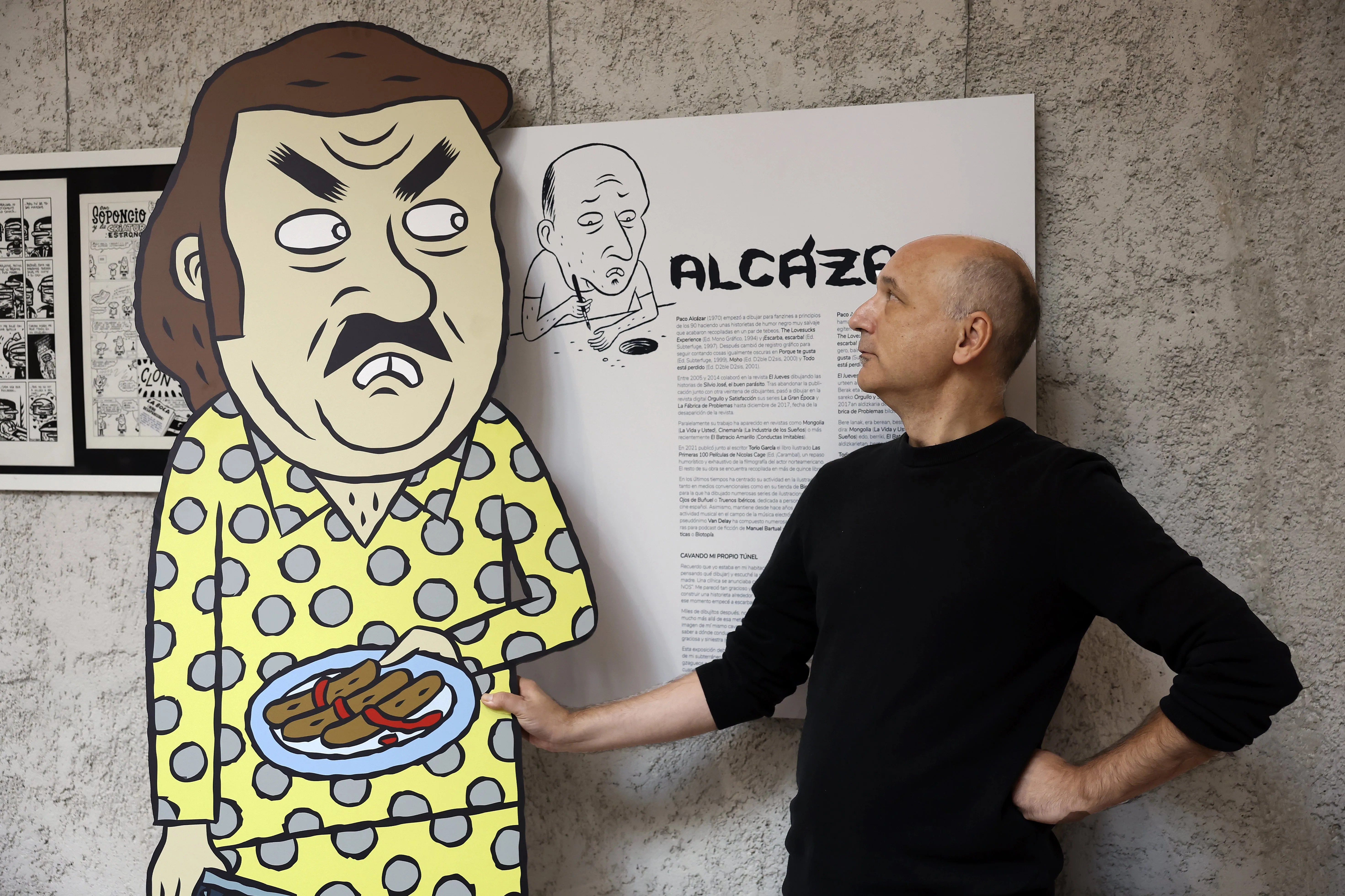 El ilustrador e historietista Paco Alcázar en Condestable.