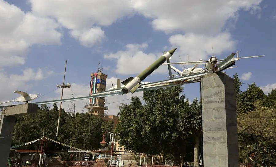 Los hutíes anuncian un nuevo ataque contra una base en Arabia Saudí