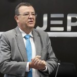 El tribunal de paz de Colombia lanza "SOS internacional" por el recorte de 31 millones de dólares