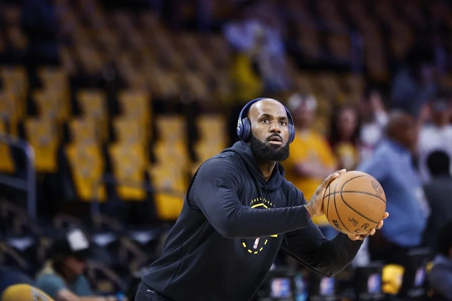LeBron James: "El lujo de tenerme es que puedo hacer cualquier cosa, literalmente"