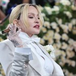 Madonna vuelve a actuar en los VMAs veintitrés años después del beso con Britney Spears y Christina Aguilera