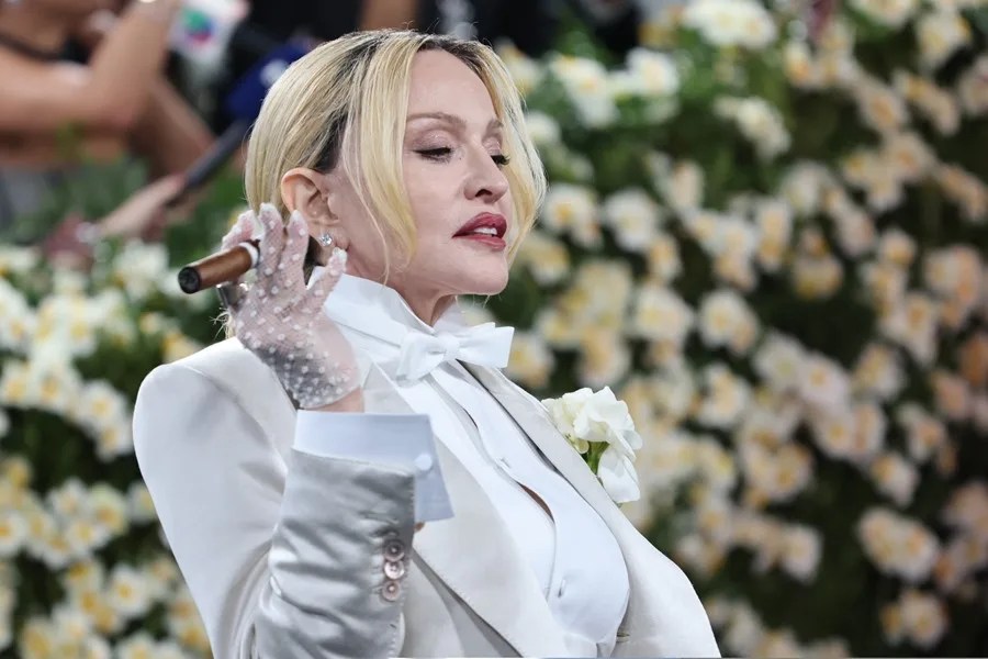 Madonna vuelve a actuar en los VMAs veintitrés años después del beso con Britney Spears y Christina Aguilera