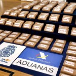 Agentes de la Policía Nacional, en una operación conjunta con la Agencia Tributaria, en una imagen de archivo.