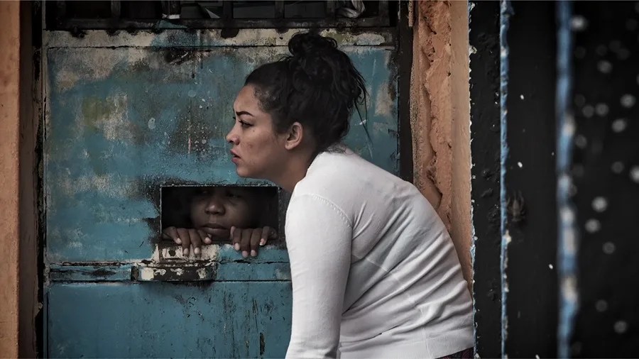 'Nosotras', un documental grabado por presas que retrata sus vidas en una cárcel de Ecuador