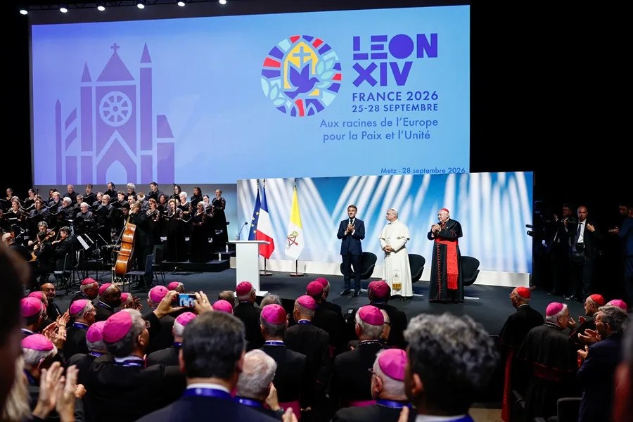 El papa pide a Europa que intervenga ante las relaciones "cada vez más bárbaras" entre Estados