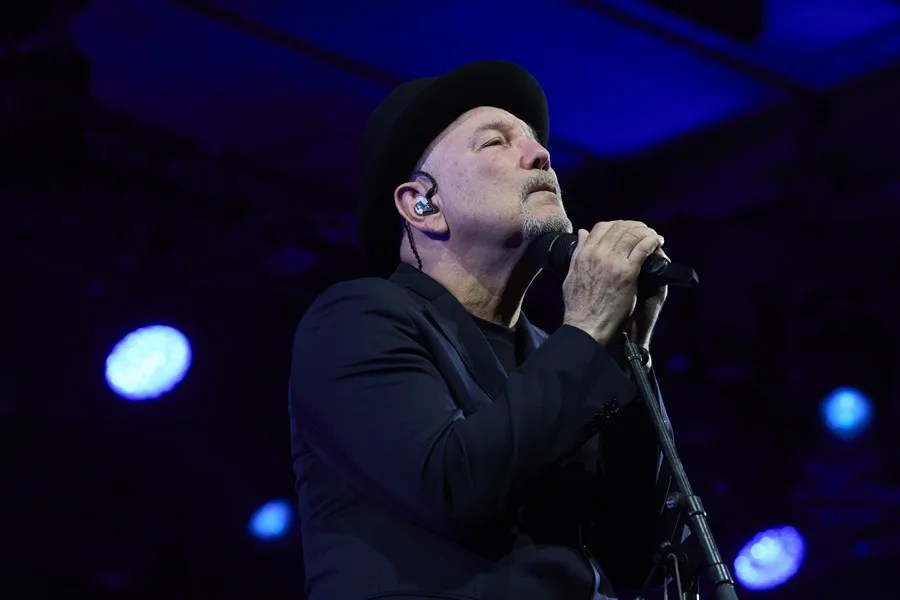 El salsero panameño Rubén Blades recibirá el Premio Billboard Ícono en Miami