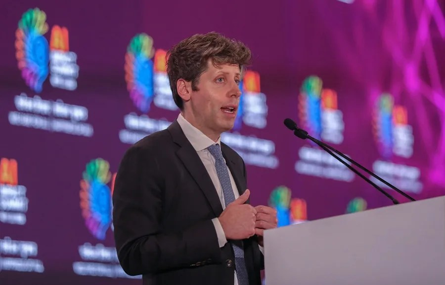 El jaqueo de OpenAI a Hugging Face refleja la pérdida de control de la IA, según un panel científico de la ONU