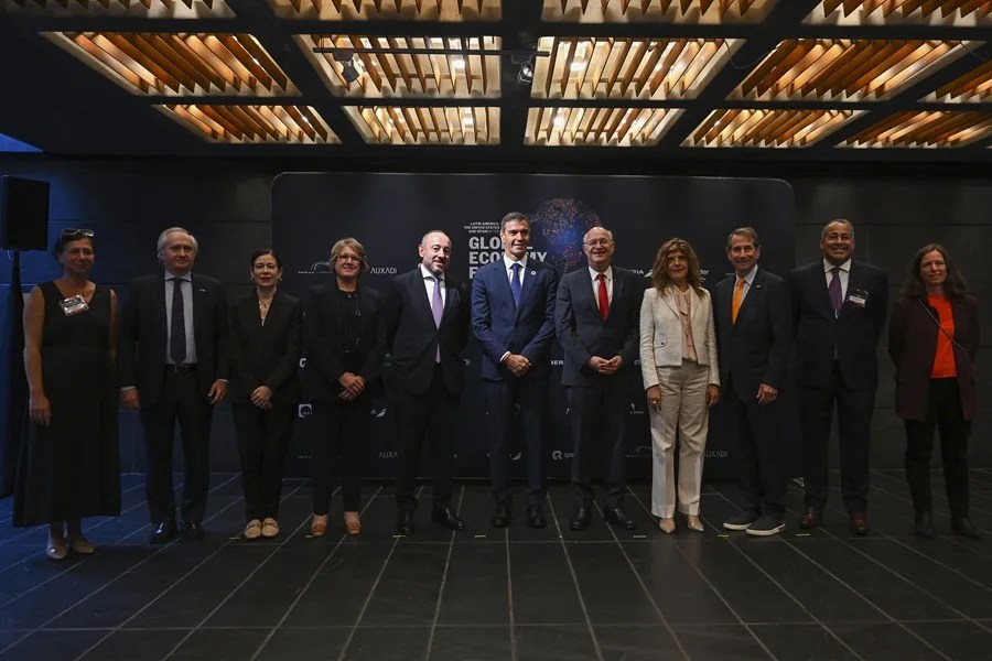 Sánchez dice que el vínculo entre España y Estados Unidos está por encima de las diferencias de sus gobiernos