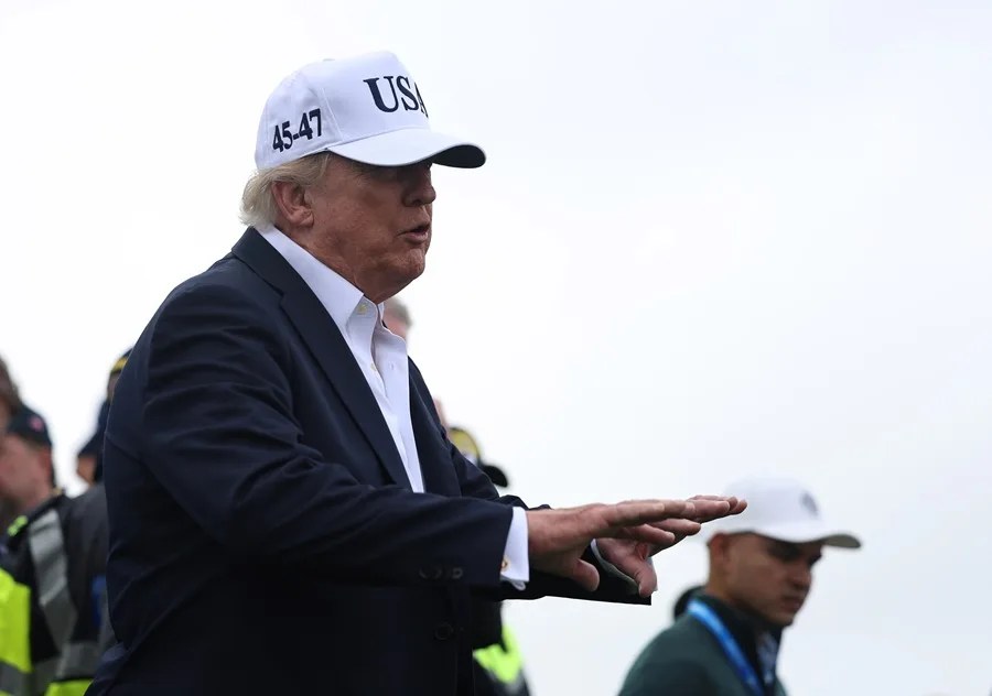 Trump pide a Zelenski que Ucrania deje de atacar refinerías de Rusia