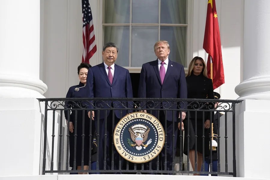 Xi Jinping dice que EE.UU. y China deben mantenerse alejados "del conflicto y la confrontación"